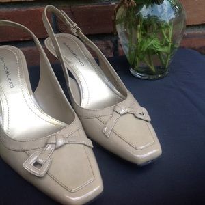 B A N D O L I N O Sling Backs Tan Natural BDVanora